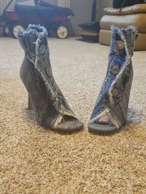 Frayed Denim Open-Toe Stiletto Booties - Blue